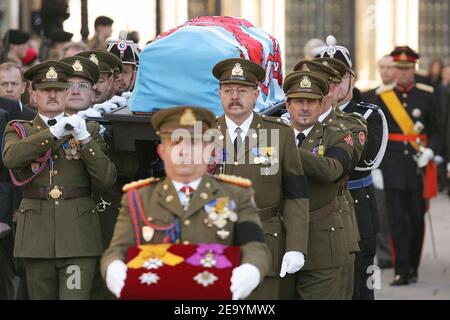 Die Beerdigung der Großherzogin Charlotte von Luxemburg am 15. Januar 2005 in Luxemburg. Die Großherzogin starb am 10. Januar 2005 im Alter von 77 Jahren an Lungenkrebs. Foto von Klein-Nebinger/ABACA. Stockfoto