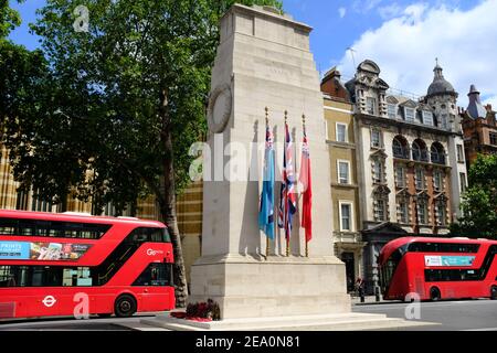 LONDON - 16th. JULI 2020: Das Cenotaph-Denkmal auf Whitehall Stockfoto