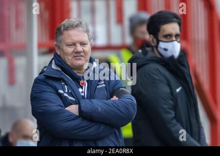 Crawley, Großbritannien. Februar 2021, 06th. John Yems, Head Coach des Crawley Town FC in Crawley, Großbritannien am 2/6/2021. (Foto von Jane Stokes/News Images/Sipa USA) Quelle: SIPA USA/Alamy Live News Stockfoto