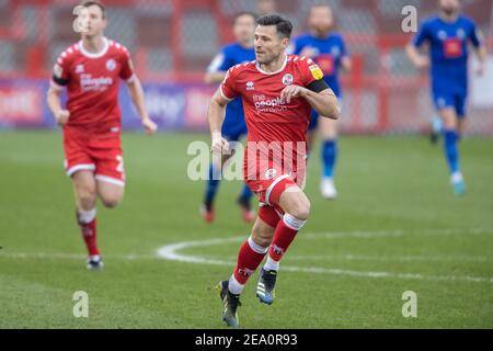 Crawley, Großbritannien. Februar 2021, 06th. Mark Wright #30 von Crawley Town in Aktion in Crawley, UK am 2/6/2021. (Foto von Jane Stokes/News Images/Sipa USA) Quelle: SIPA USA/Alamy Live News Stockfoto