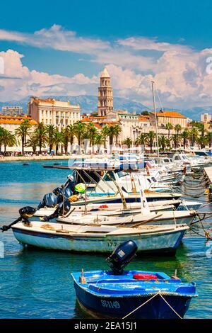 Boote im Hafen, Split dalmatinische Küste, Adria, Kroatien Stockfoto