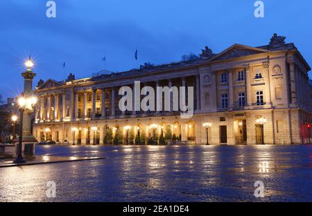 Das legendäre Hotel de Crillon ist das luxuriöse 5-Sterne-Hotel in Paris. Es blickt auf den berühmten Place de la Concorde. Es zählt zu den luxuriösesten Stockfoto