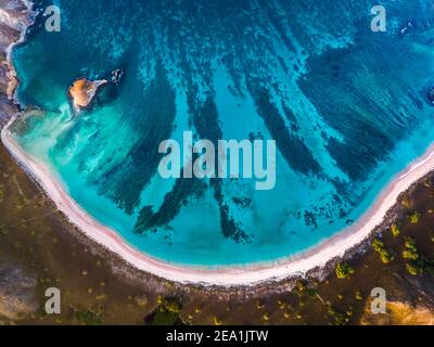 Pink Beach Padar Island Komodo Nationalpark, Indonesien Stockfoto
