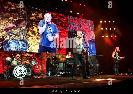Deep Purple treten live auf der Bühne der O2 Arena Greenwich, London. Stockfoto