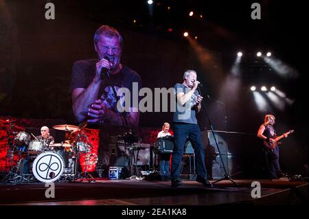 Deep Purple treten live auf der Bühne der O2 Arena Greenwich, London. Stockfoto