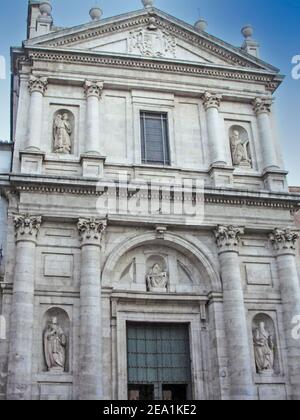 Alte Kirche des Klosters von San Benito el Real, einer der ältesten Tempel in Valladolid Stockfoto