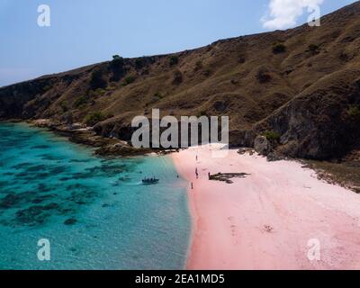 Pink Beach Padar Island Komodo Nationalpark, Indonesien Stockfoto
