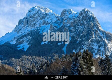 Dent d'Oche Gipfel im Winter, Chablais Massiv, Bernex, Savoy Alpen, Frankreich Stockfoto