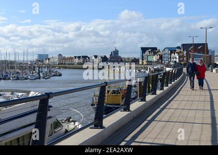 Strandpromenade und Yachthafen von Littlehampton, West Sussex, England, Großbritannien Stockfoto