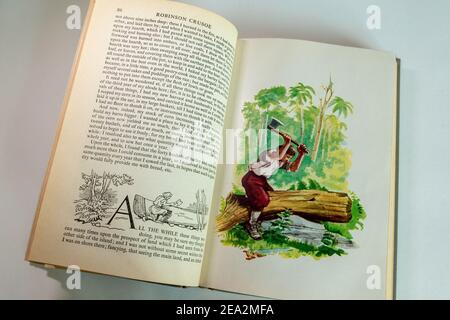 Eine Ausgabe des Klassikers 'Robinson Crusoe' aus dem Jahr 1946 enthält Illustrationen, USA Stockfoto