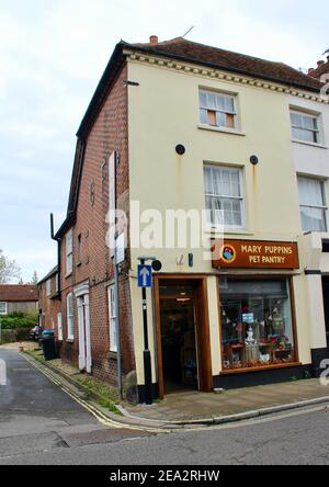 Mary Puppins Pet Pantry Tierhandlung in Emsworth, Hampshire, England, Stockfoto