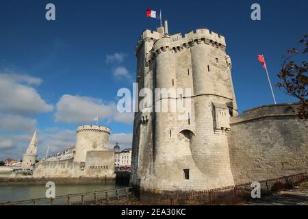 Die mittelalterlichen Türme von La Rochelle in Frankreich Stockfoto