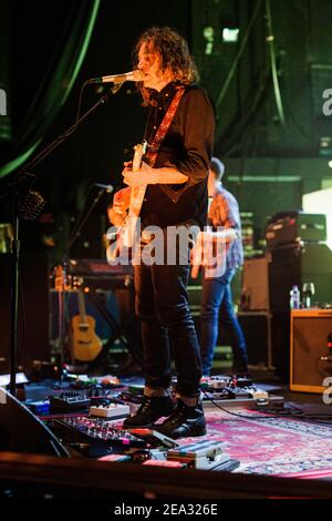 Newcastle UK: 27th Feb 2015: Adam Granduciel - Krieg gegen Drogen Live at Newcastle O2 Academy Stockfoto