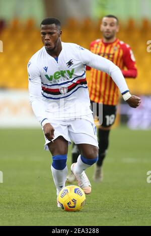 Sampdoria's senegalesische Stürmer Keita Balde kontrolliert den Ball während des Serie-A-Fußballspiels zwischen Benevento und UC Sampdoria am 07. Februar 2021 im Ciro Vigorito Stadium, Benevento, Italien Stockfoto