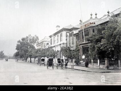 Foto aus dem späten 19th. Jahrhundert - The Bund and Oriental Hotel Kobe, Japan, c.1880 Stockfoto