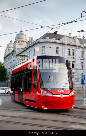 Bratislava neue Straßenbahn Stockfoto