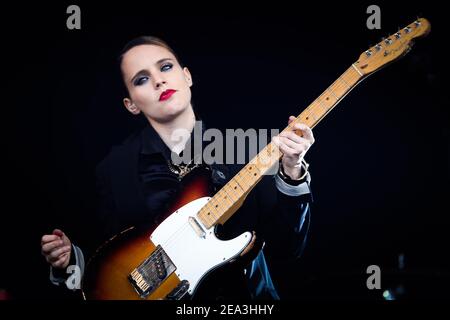 Anna Calvi am Ende des Road Festivals 2012 Stockfoto