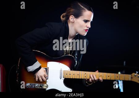 Anna Calvi am Ende des Road Festivals 2012 Stockfoto