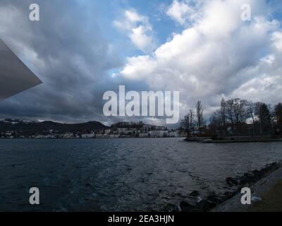 Vor einem Wintersturm am Traunsee Stockfoto