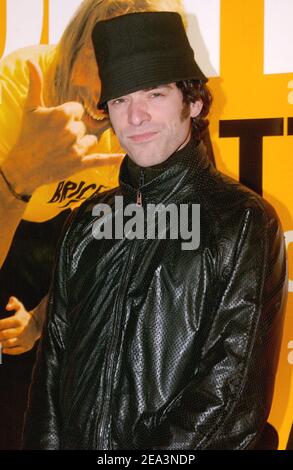 Der französische Schauspieler Romain Duris nimmt an der Premiere von 'Brice De Nice' im Cine-Cite-Bercy in Paris, Frankreich, am 6. April 2005 Teil. Foto von Giancarlo Gorassini/ABACA. Stockfoto