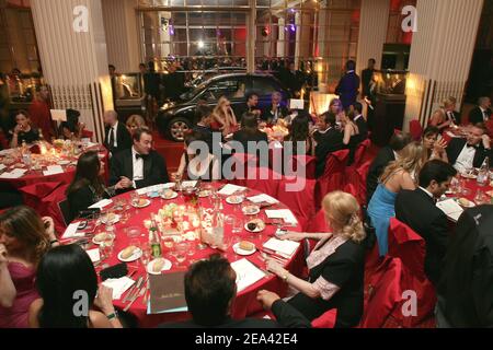 EXKLUSIV. "Run for Life"-Party zugunsten des Roten Kreuzes, organisiert von Cynthia Sarkis Perros und veranstaltet im Majestic Hotel in Cannes am 14. Mai 2005. Foto von Nebinger-Hahn-Klein/ABACA Stockfoto