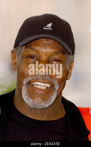 US-Schauspieler Danny Glover posiert während einer Fotoschau für den dänischen Regisseur Lars von Trier Film 'Manderlay' im Rahmen der Internationalen Filmfestspiele Cannes 58th, in Cannes, südfrankreich, am 16. Mai 2005. Foto von Hahn-Nebinger-Klein/ABACA Stockfoto