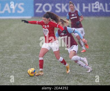 Dagenham, Großbritannien. Februar 2021, 07th. DAGENHAM, ENGLAND - FEBRUAR 07: Carla Humphrey von Bristol City Women während des Barclays FA Women's Super League Spiels zwischen West Ham United Women und Bristol City im Chigwell Construction Stadium am 07th. Februar 2021 in Dagenham, England Credit: Action Foto Sport/Alamy Live News Stockfoto