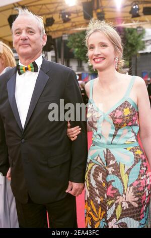 Julie Delpy und Bill Murray kommen am 17. Mai 2005 zur Vorführung des Films 'Broken Flowers' von Jim Jarmusch bei den Internationalen Filmfestspielen von Cannes 58th in Cannes, Südfrankreich, an. Foto von Hahn-Klein-Nebinger/ABACA Stockfoto