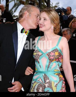 Julie Delpy und Bill Murray kommen am 17. Mai 2005 zur Vorführung des Films 'Broken Flowers' von Jim Jarmusch bei den Internationalen Filmfestspielen von Cannes 58th in Cannes, Südfrankreich, an. Foto von Hahn-Klein-Nebinger/ABACA Stockfoto