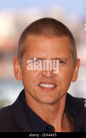 Der kanadische Schauspieler und Cast Barry Pepper posiert bei einer Fotoserie für Tommy Lee Jones Film "die drei Begräbnisse der Melquiades Estrada" im Wettbewerb beim Internationalen Filmfestival von Cannes 58th in Cannes, Südfrankreich, am 20. Mai 2005. Foto von Hahn-Nebinger-Klein/ABACA Stockfoto