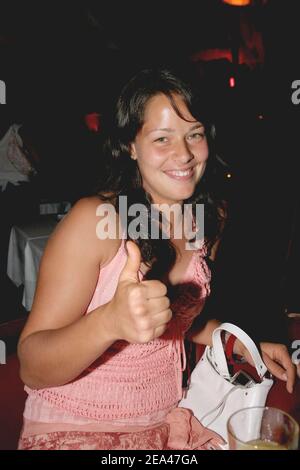 Die serbische Tennisspielerin Ana Ivanovic während der Wilson Roland Garros Party im Club L'Etoile in Paris, Frankreich, am 28. Mai 2005. Foto von Benoit Pinguet/ABACA Stockfoto