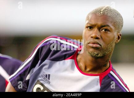 Der französische Djibril Cisse bei einem Freundschaftsspiel gegen Ungarn im Stadion Saint Symphorien in Metz, Ostfrankreich, am 31. Mai 2005. Frankreich gewann 2-1. Foto von Nicolas Gouhier/Cameleon/ABACA. Stockfoto