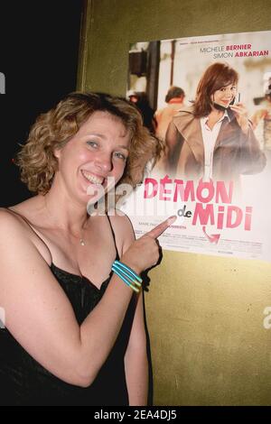 EXKLUSIV. Die französische Regisseurin Marie-Pascale Osterrieth posiert während einer Party zur Feier der Veröffentlichung ihres Films 'Le Demon de Midi' in 'L'Etoile' in Paris, Frankreich, am 20. Juni 2005. Foto von Benoit Pinguet/ABACA. Stockfoto