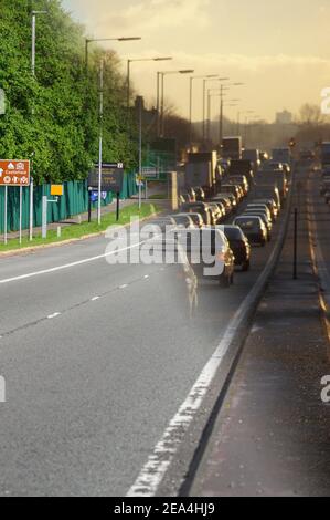 East Lancs Road - A580 1998 & 2020 (Lockdown), Swinton, Manchester Stockfoto