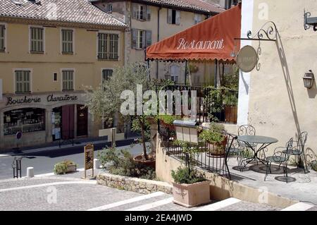 Illustration von Fayence, Frankreich am 10. Juli 2005, wo Angelina Jolie und Brad Pitt ein Haus kaufen sollen. Foto von ABACAPRESS.COM. Stockfoto