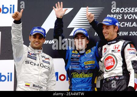 Der spanische Formel-1-Pilot Fernando Alonso (Team Renault) gewann das Rennen vor JP Montoya und Jenson Button während des Deutschland G.P, Hockenheim, am 24. Juli 2005. Foto von Thierry Gromik/ABACAPRESS.COM Stockfoto