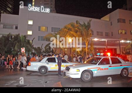 DIE US-Rapperin Marion Suge Knight wurde am 27. August 2005 bei der Kanye West Pre-VMA Party im Shore Club in Miami Beach, FL, USA, in das Bein im Club geschossen. Foto von Darryl Nobles/ABACAPRESS.COM Stockfoto