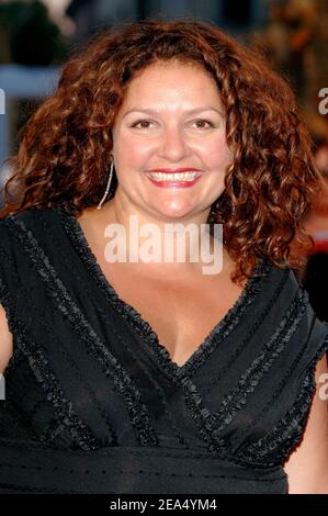 Die Frau des US-Regisseurs John Turturro, Cast Member Aida Turturro, besucht am 6. September 2005 die Vorführung des Films ihres Mannes "Romance & Cigarettes" beim Filmfestival Venedig 62nd in Venedig, Italien. Foto von Lionel Hahn/ABACAPRESS.COM Stockfoto