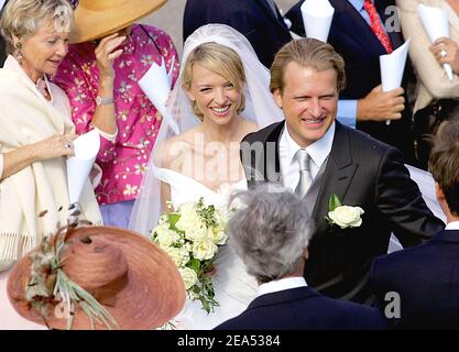 Hochzeit von Delphine Arnault und Alessandro Gancia in Bazas, Südwestfrankreich am 17. September 2005. Ihr Vater Bernard Arnault, C.E.O von LVMH Empire, und seine Frau Helene Mercier Arnault besuchen die Hochzeit. Foto von ABACAPRESS.COM Stockfoto