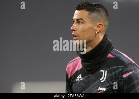 Turin, Italien. Februar 2021, 6th. Turin, Italien, Allianz Stadium, 06. Februar 2021, Cristiano Ronaldo (Juventus FC) während des FC Juventus gegen AS Roma - Italienisches Fußballspiel Serie A Credit: Claudio Benedetto/LPS/ZUMA Wire/Alamy Live News Stockfoto