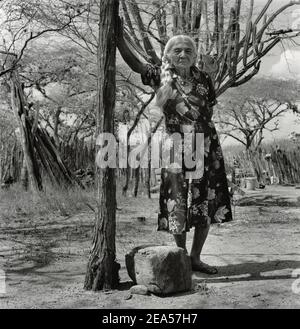 Eine alte Frau mit Haarflechten, Lara-Staat, Venezuela, Südamerika Stockfoto