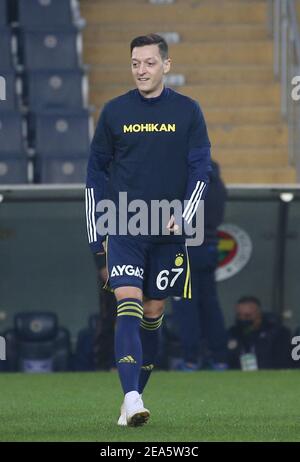 Fenerbahce Mesut Ozil, während Fenerbahce - Galatasaray Turkish Super League Spiel im Fenerbahce Stadion in Istanbul, Türkei, 6. November 2021. Foto von Tolga Adanali/Depo Photos/ABACAPRESS.COM. Stockfoto