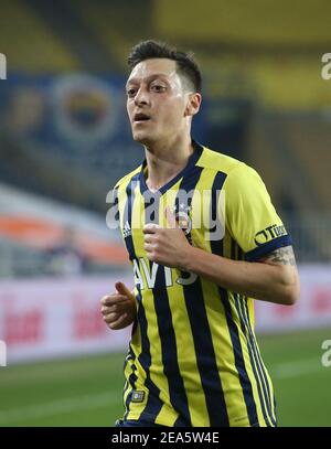 Fenerbahce Mesut Ozil, während Fenerbahce - Galatasaray Turkish Super League Spiel im Fenerbahce Stadion in Istanbul, Türkei, 6. November 2021. Foto von Tolga Adanali/Depo Photos/ABACAPRESS.COM. Stockfoto