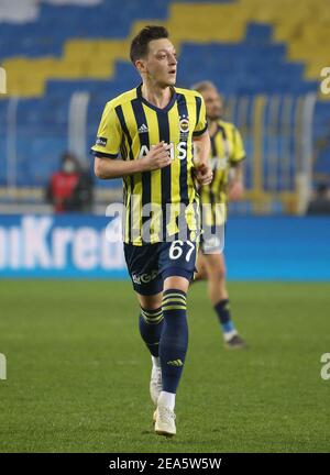 Fenerbahce Mesut Ozil, während Fenerbahce - Galatasaray Turkish Super League Spiel im Fenerbahce Stadion in Istanbul, Türkei, 6. November 2021. Foto von Tolga Adanali/Depo Photos/ABACAPRESS.COM. Stockfoto