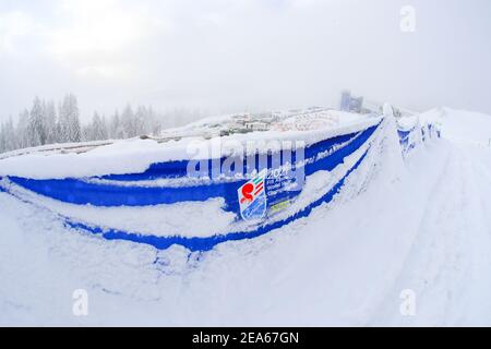 Cortina (Bl, Italien. Februar 2021, 8th. Cortina (BL), Italien, Olympia delle Tofane, 08. Februar 2021, Landschaft, Atmosphäre der Alpen Kombinierte Frauen durch zu viel Schnee 2021 abgesagt FIS Alpine Ski-Weltmeisterschaften - Alpine Combined - Damen - Alpine Ski Race Credit: Sergio Bisi/LPS/ZUMA Wire/Alamy Live News Stockfoto