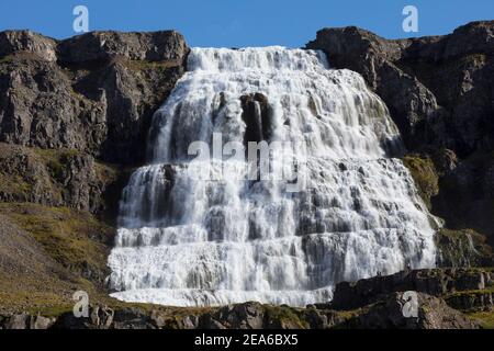 Dynjandi, Fjallfoss, Wasserfall des Flusses Dynjandisá, grösser Wasserfall in den Westfjorden Islands, Westfjorde, Vestfirðir, Fjord, Fjordlandschaft, Stockfoto