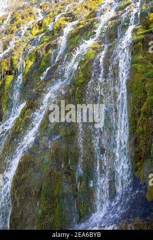 Dynjandi, Fjallfoss, Wasserfall des Flusses Dynjandisá, grösser Wasserfall in den Westfjorden Islands, Westfjorde, Vestfirðir, Fjord, Fjordlandschaft, Stockfoto