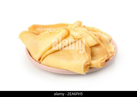 Teller mit dünnen Pfannkuchen isoliert auf weißem Hintergrund Stockfoto