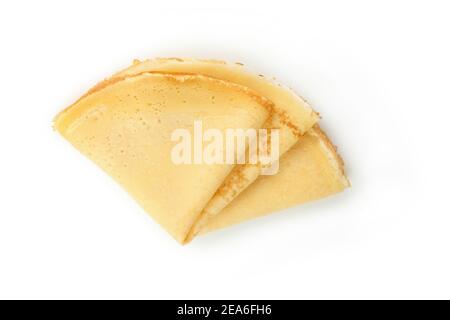 Leckere dünne Pfannkuchen isoliert auf weißem Hintergrund Stockfoto