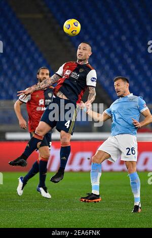 Rom, Italien. Februar 2021, 07th. Radja Nainggolan von Cagliari Calcio in Aktion während der Serie 2020-21 A Italienische Meisterschaft Liga Spiel zwischen S.S. Lazio und Cagliari Calcio im Stadio Olimpico.Endstand; S.S. Lazio 1:0 Cagliari Calcio. Kredit: SOPA Images Limited/Alamy Live Nachrichten Stockfoto